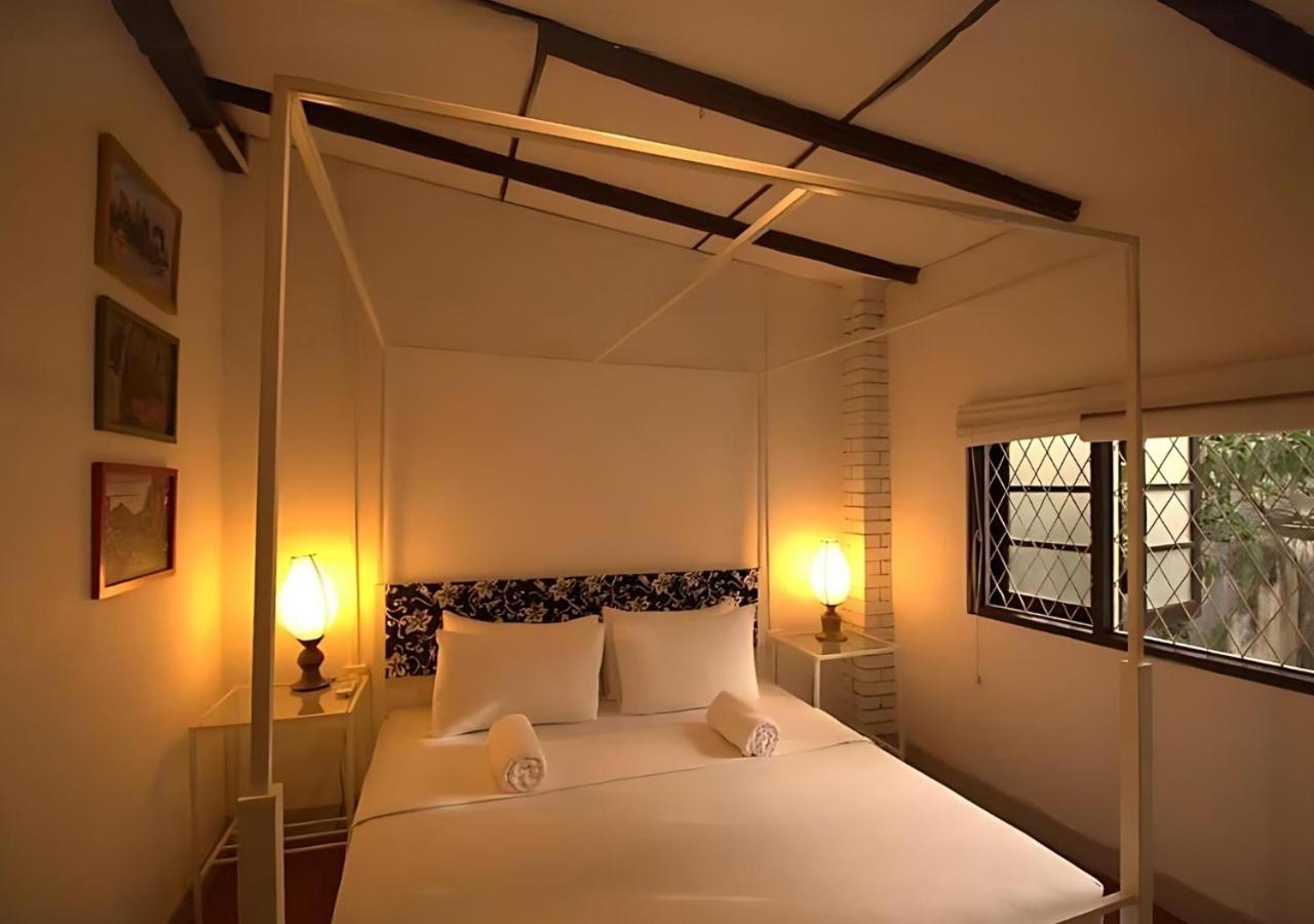 Standard Double Room with Separate Bathroom